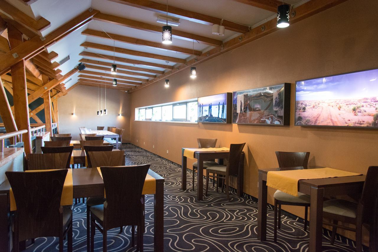 Kukubara Bowling Center Hotel Myszkow Ngoại thất bức ảnh