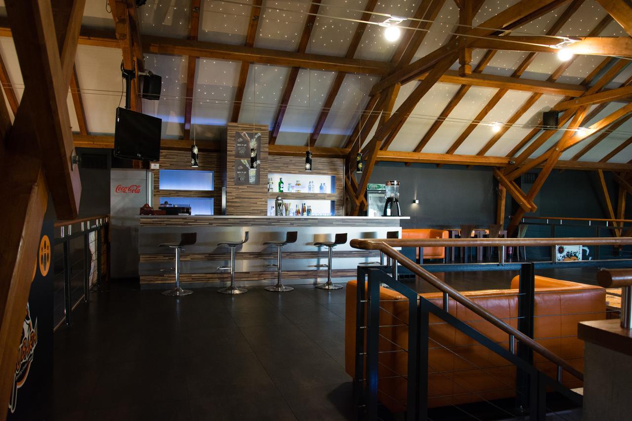 Kukubara Bowling Center Hotel Myszkow Ngoại thất bức ảnh